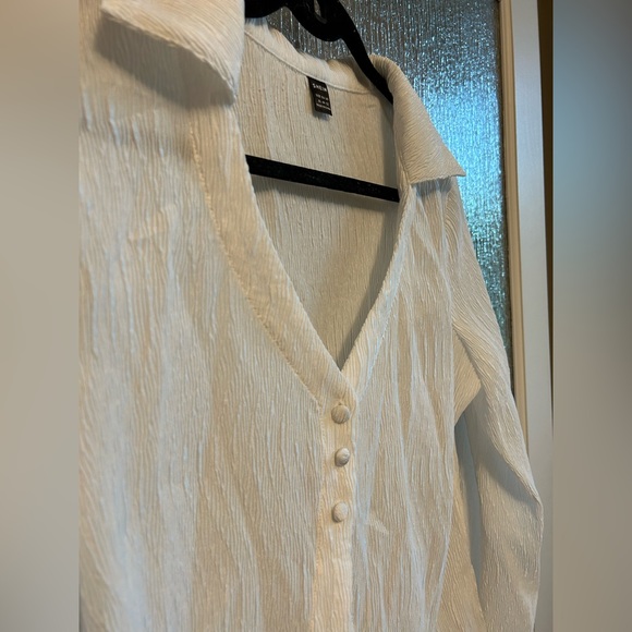 NWOT White Bell Sleeve Blouse - Picture 5 of 8